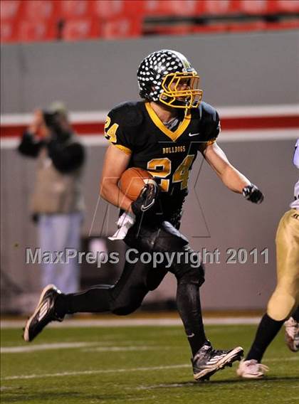 Thumbnail 1 in Jones vs. Murphy (NCHSAA 1A State Final) photogallery.
