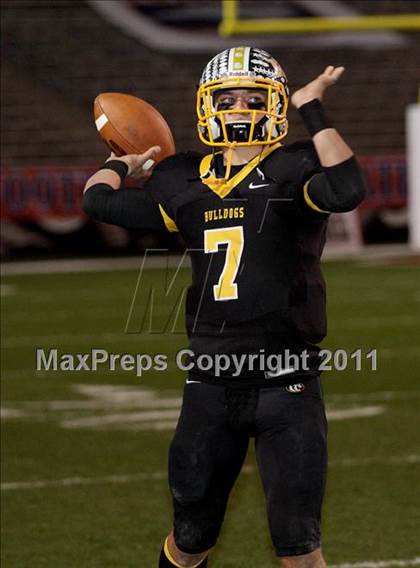 Thumbnail 1 in Jones vs. Murphy (NCHSAA 1A State Final) photogallery.