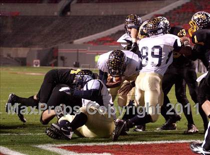 Thumbnail 1 in Jones vs. Murphy (NCHSAA 1A State Final) photogallery.