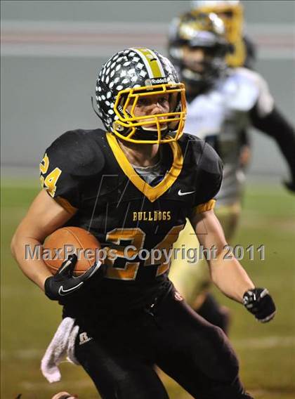 Thumbnail 1 in Jones vs. Murphy (NCHSAA 1A State Final) photogallery.