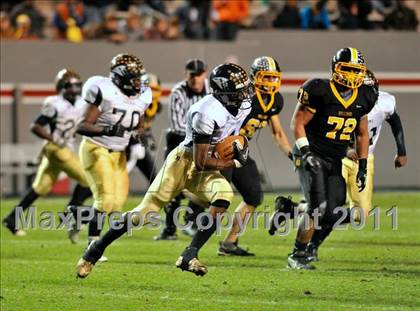 Thumbnail 3 in Jones vs. Murphy (NCHSAA 1A State Final) photogallery.