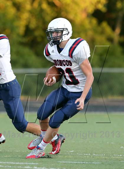 Thumbnail 2 in Boyd Red vs Clark photogallery.