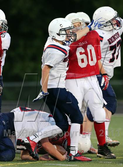Thumbnail 3 in Boyd Red vs Clark photogallery.