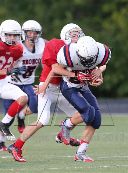 Thumbnail 1 in Boyd Red vs Clark photogallery.
