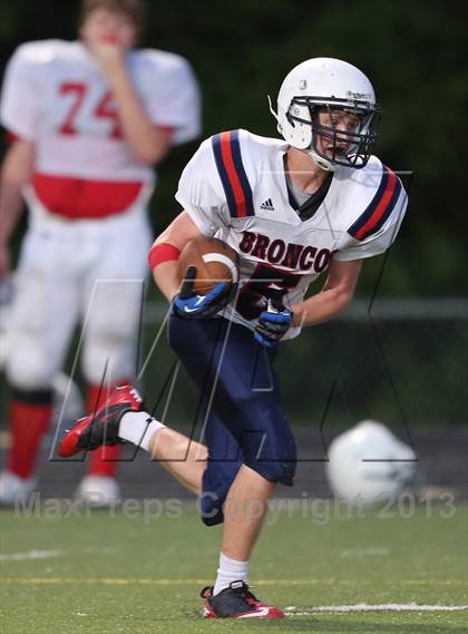 Thumbnail 1 in Boyd Red vs Clark photogallery.