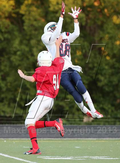 Thumbnail 3 in Boyd Red vs Clark photogallery.