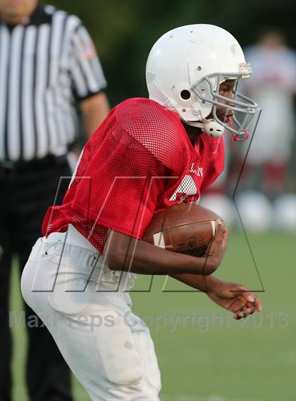 Thumbnail 1 in Boyd Red vs Clark photogallery.