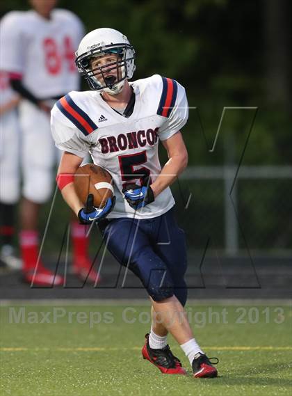 Thumbnail 1 in Boyd Red vs Clark photogallery.