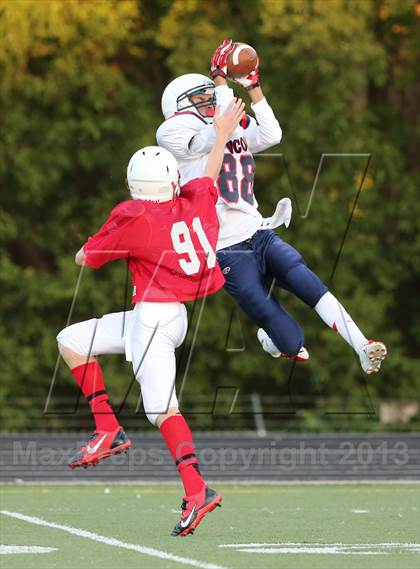 Thumbnail 1 in Boyd Red vs Clark photogallery.
