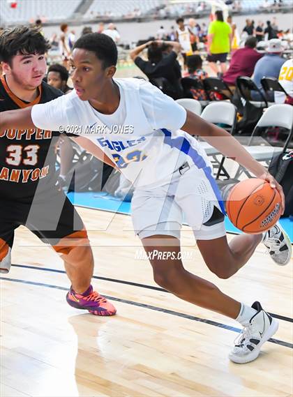 Thumbnail 1 in Phoenix Country Day vs. Copper Canyon - Section 7 Basketball Tournament photogallery.