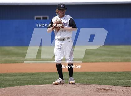 Thumbnail 1 in New Plymouth vs. North Fremont (IHSAA 3A North Super-Regional Game 1)  photogallery.
