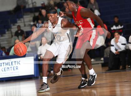 Thumbnail 3 in Greater Atlanta Christian vs Oceanside Collegiate Academy (Rotary Roundball Classic) photogallery.