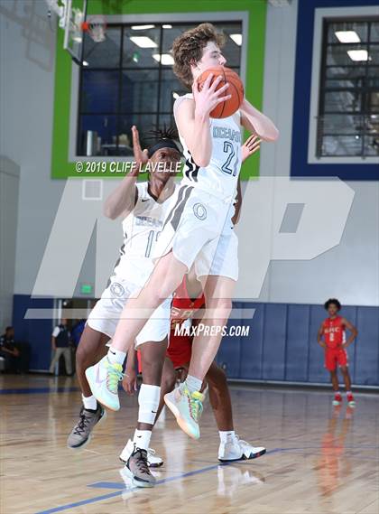 Thumbnail 1 in Greater Atlanta Christian vs Oceanside Collegiate Academy (Rotary Roundball Classic) photogallery.
