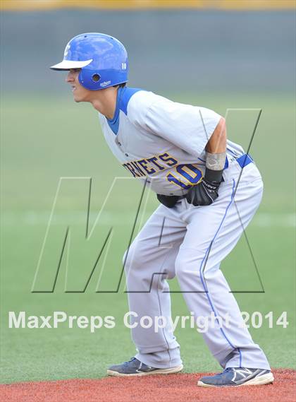 Thumbnail 2 in Dawson vs. Dodd City (UIL 1A Region 2 Area Playoff) photogallery.