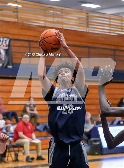 Thumbnail 3 in Willow Canyon vs. Liberty (Hoopsgiving Tournament) photogallery.