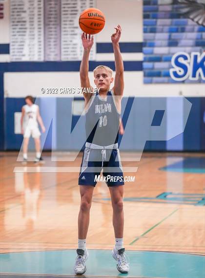 Thumbnail 2 in Willow Canyon vs. Liberty (Hoopsgiving Tournament) photogallery.