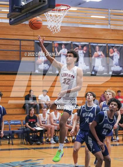 Thumbnail 2 in Willow Canyon vs. Liberty (Hoopsgiving Tournament) photogallery.