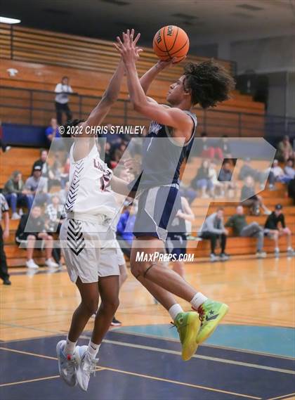 Thumbnail 3 in Willow Canyon vs. Liberty (Hoopsgiving Tournament) photogallery.
