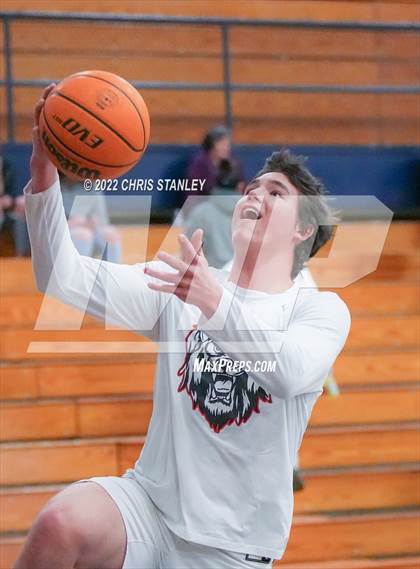 Thumbnail 2 in Willow Canyon vs. Liberty (Hoopsgiving Tournament) photogallery.