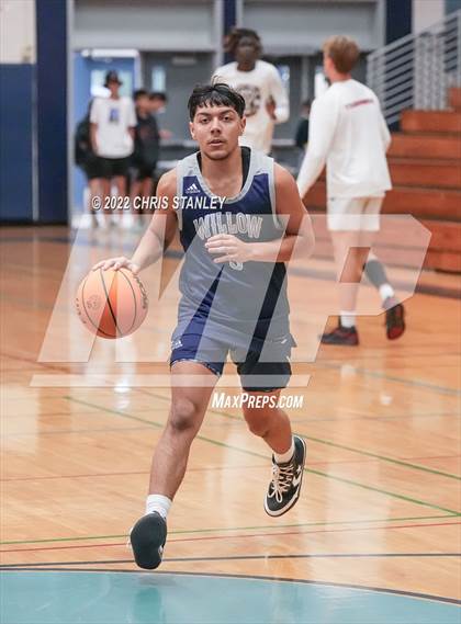 Thumbnail 2 in Willow Canyon vs. Liberty (Hoopsgiving Tournament) photogallery.