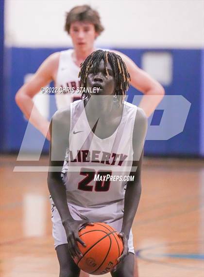 Thumbnail 2 in Willow Canyon vs. Liberty (Hoopsgiving Tournament) photogallery.