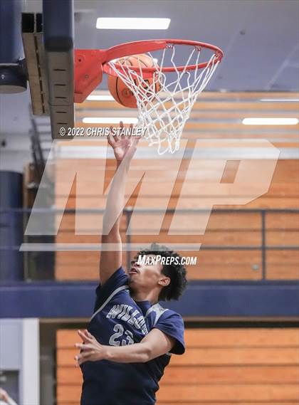Thumbnail 1 in Willow Canyon vs. Liberty (Hoopsgiving Tournament) photogallery.