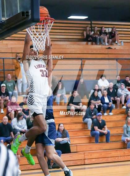 Thumbnail 2 in Willow Canyon vs. Liberty (Hoopsgiving Tournament) photogallery.