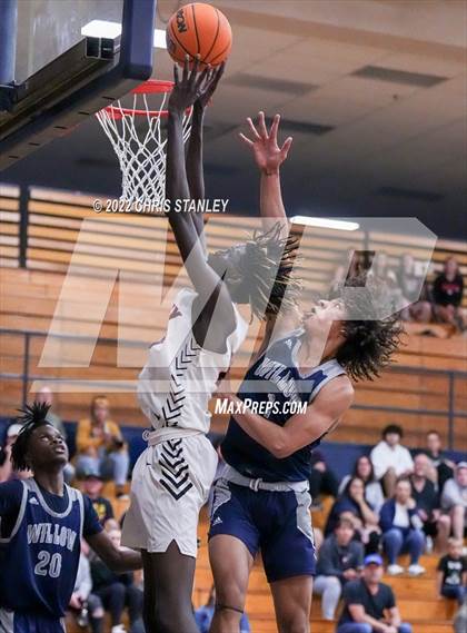 Thumbnail 2 in Willow Canyon vs. Liberty (Hoopsgiving Tournament) photogallery.