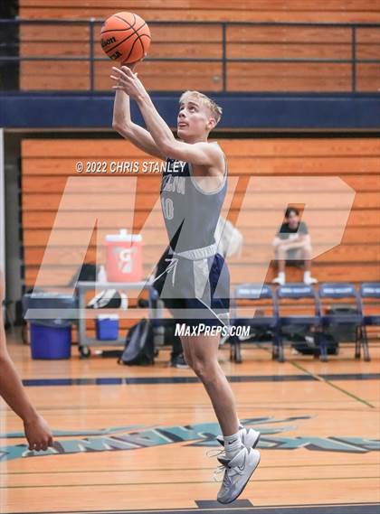 Thumbnail 3 in Willow Canyon vs. Liberty (Hoopsgiving Tournament) photogallery.