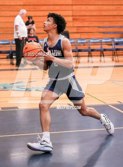 Thumbnail 3 in Willow Canyon vs. Liberty (Hoopsgiving Tournament) photogallery.