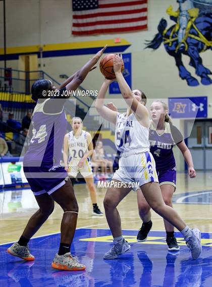 Thumbnail 1 in New Haven @ East Noble photogallery.