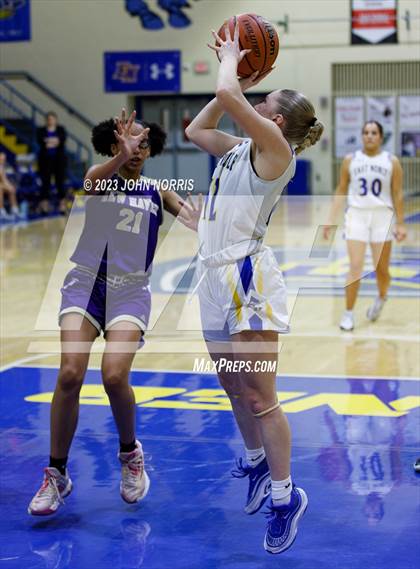 Thumbnail 2 in New Haven @ East Noble photogallery.