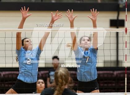 Thumbnail 2 in Fulshear vs Harlan (NEISD Volleyball Tournament) photogallery.
