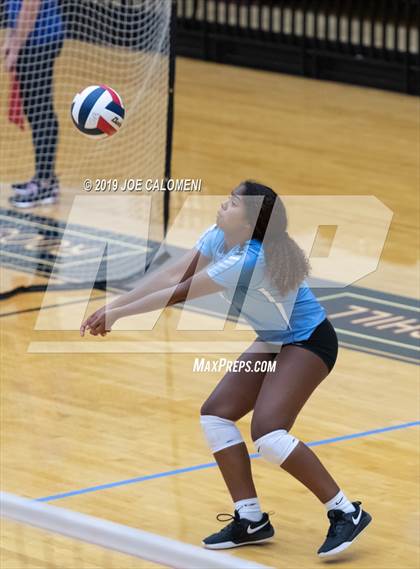 Thumbnail 2 in Fulshear vs Harlan (NEISD Volleyball Tournament) photogallery.