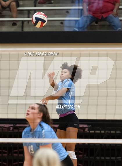 Thumbnail 3 in Fulshear vs Harlan (NEISD Volleyball Tournament) photogallery.