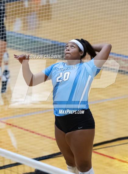 Thumbnail 3 in Fulshear vs Harlan (NEISD Volleyball Tournament) photogallery.