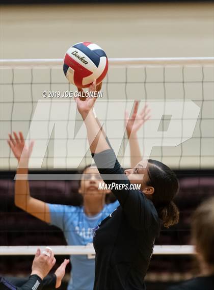 Thumbnail 2 in Fulshear vs Harlan (NEISD Volleyball Tournament) photogallery.