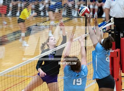 Thumbnail 3 in Fulshear vs Harlan (NEISD Volleyball Tournament) photogallery.