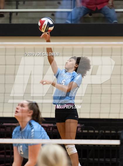 Thumbnail 2 in Fulshear vs Harlan (NEISD Volleyball Tournament) photogallery.