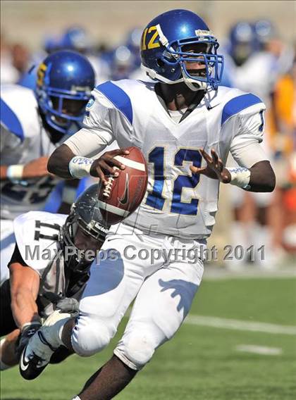 Thumbnail 3 in Alta vs. Crenshaw (Mission Viejo Football Classic) photogallery.