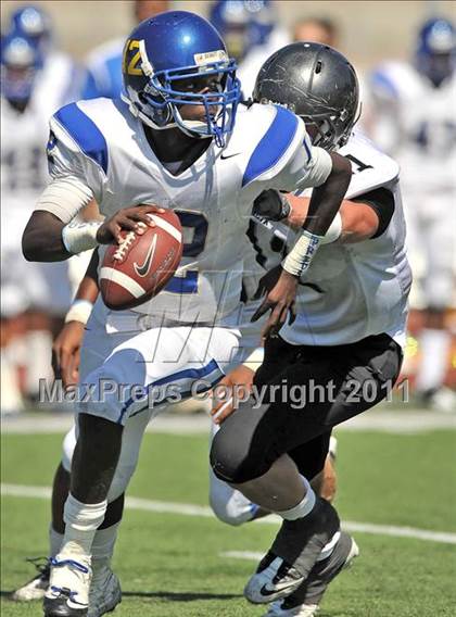 Thumbnail 1 in Alta vs. Crenshaw (Mission Viejo Football Classic) photogallery.