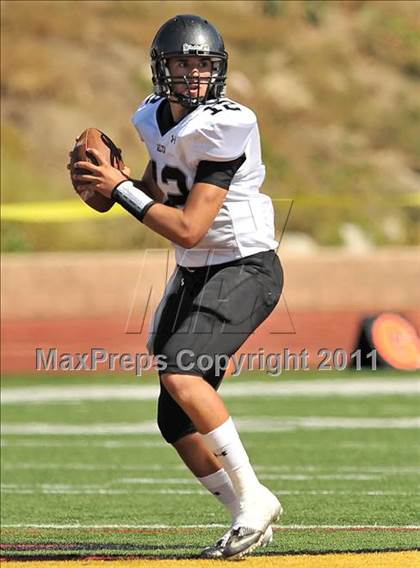 Thumbnail 2 in Alta vs. Crenshaw (Mission Viejo Football Classic) photogallery.