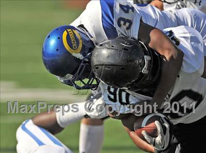Thumbnail 1 in Alta vs. Crenshaw (Mission Viejo Football Classic) photogallery.