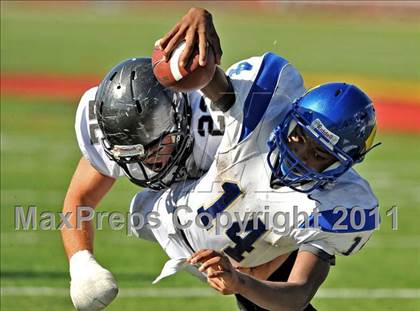 Thumbnail 3 in Alta vs. Crenshaw (Mission Viejo Football Classic) photogallery.