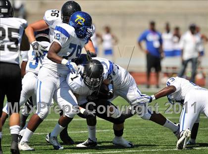 Thumbnail 1 in Alta vs. Crenshaw (Mission Viejo Football Classic) photogallery.