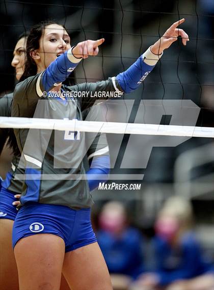 Thumbnail 2 in Decatur v. Wimberley (UIL 4A Final) photogallery.