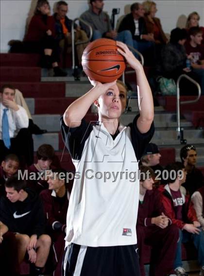Thumbnail 2 in Maryville @ Bearden photogallery.