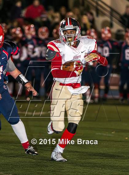 Thumbnail 1 in Central Catholic vs. Everett (MIAA Division 1 North Final) photogallery.