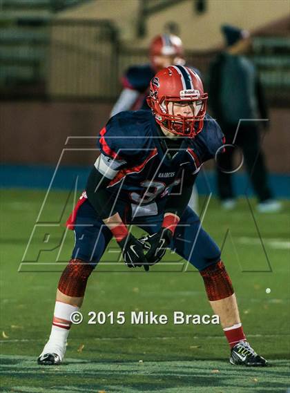 Thumbnail 3 in Central Catholic vs. Everett (MIAA Division 1 North Final) photogallery.