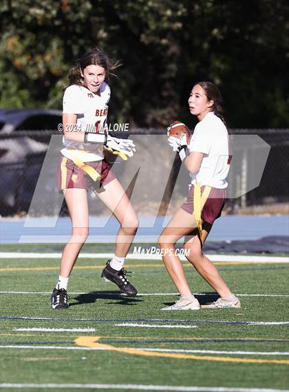Thumbnail 2 in Burlingame vs. Menlo-Atherton photogallery.